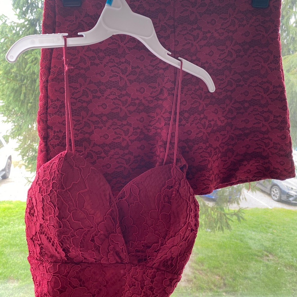 Front lace cami Top & shorts set burgundy